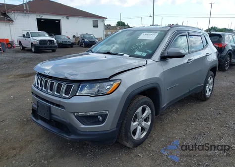 2021 Jeep Compass Latitude 4X4 from USA, damaged, VIN 3C4NJDBB4MT539822